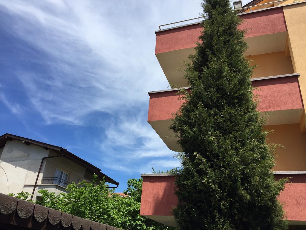Guest House Afrodita Chernomorets Bagian luar foto