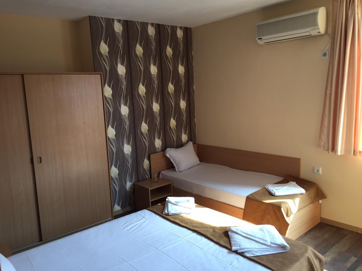Guest House Afrodita Chernomorets Bagian luar foto