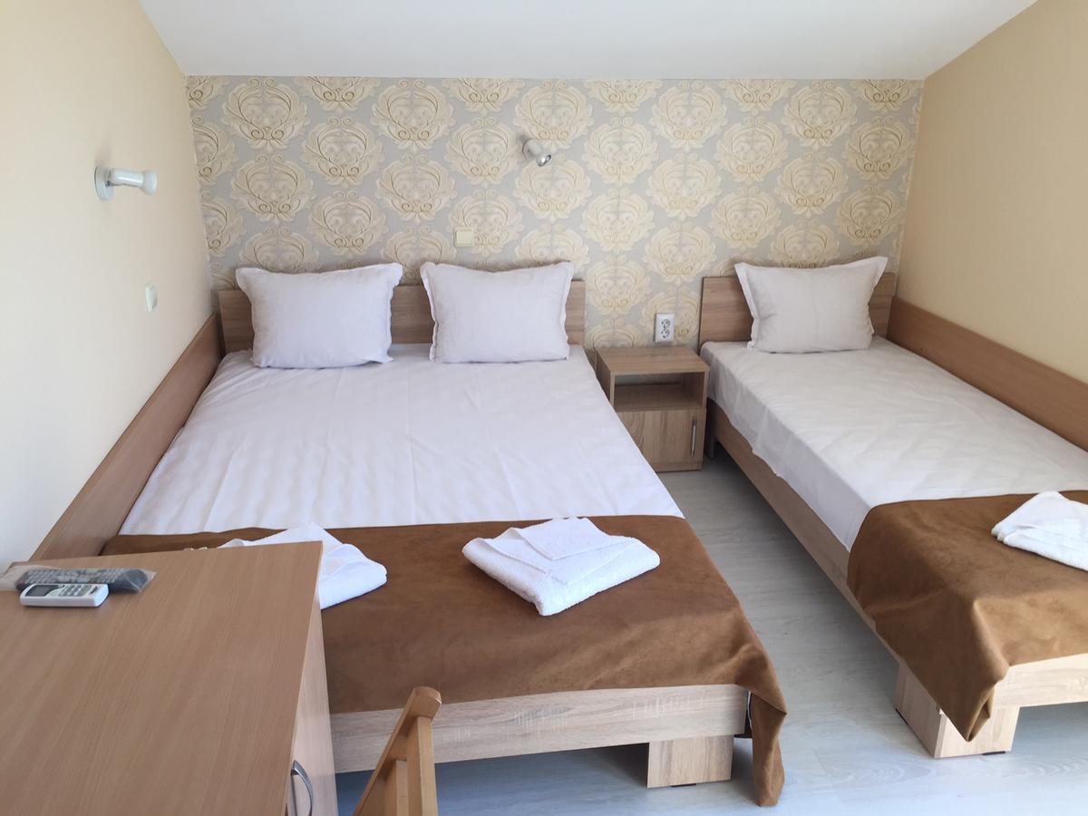 Guest House Afrodita Chernomorets Bagian luar foto