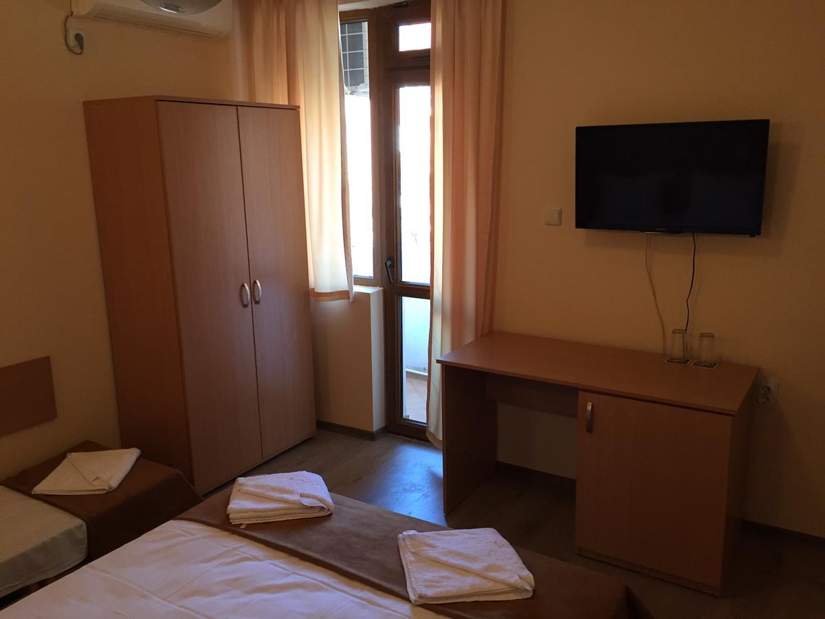 Guest House Afrodita Chernomorets Bagian luar foto