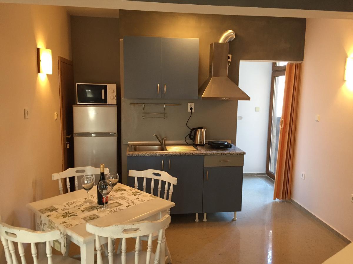 Guest House Afrodita Chernomorets Bagian luar foto