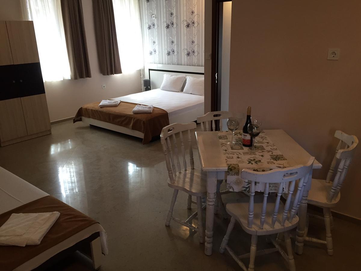 Guest House Afrodita Chernomorets Bagian luar foto