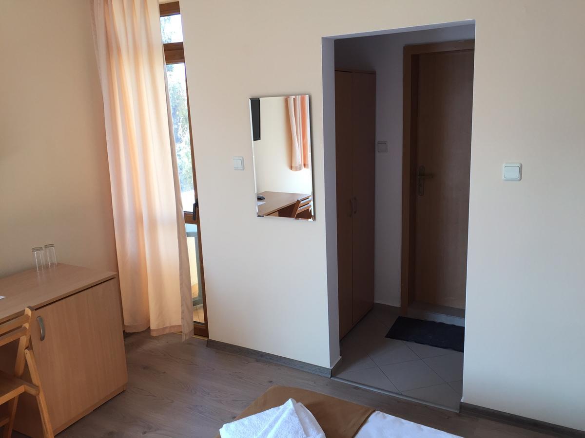 Guest House Afrodita Chernomorets Bagian luar foto