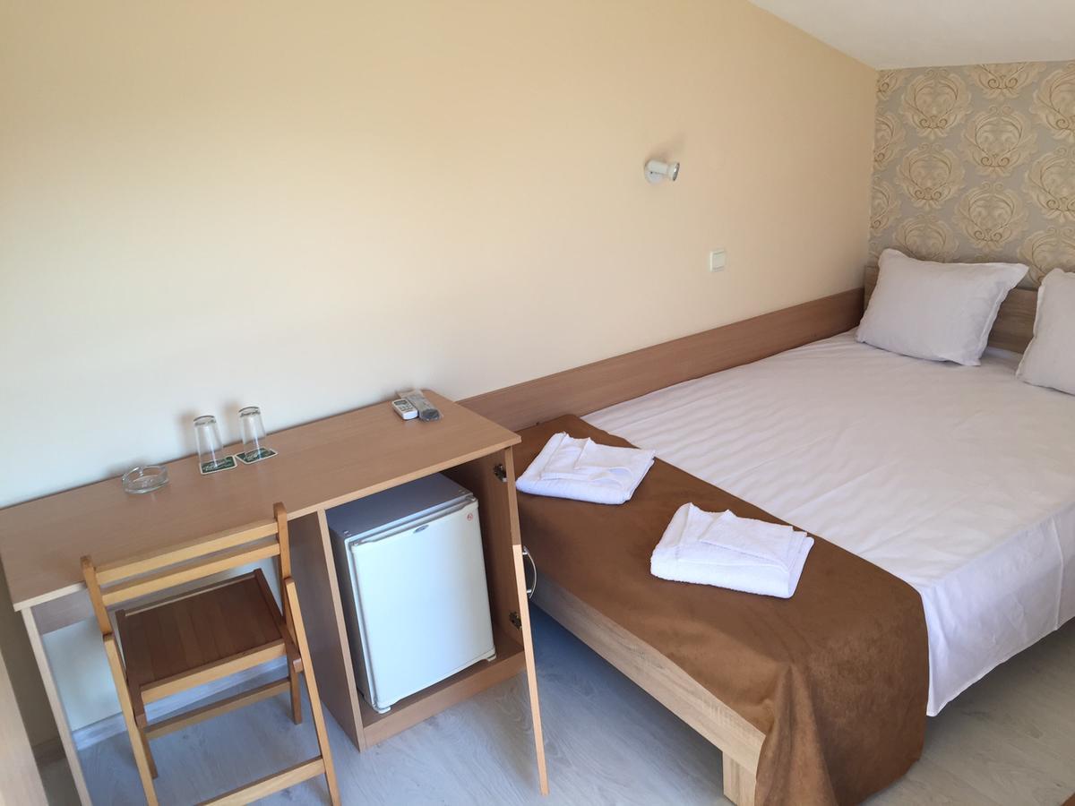 Guest House Afrodita Chernomorets Bagian luar foto